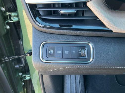 Emerald Green Metallic 2027 Buick Enclave Preferred