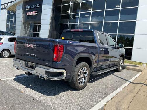Pacific Blue Metallic 2023 GMC Sierra 1500 SLT