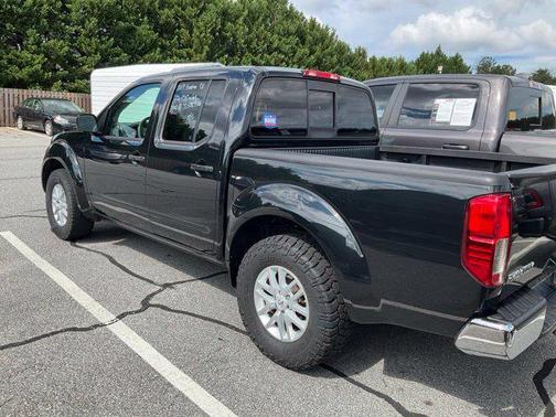 Magnetic Black Pearl 2019 Nissan Frontier SV