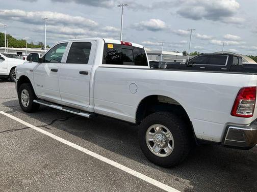 Bright White Clearcoat 2020 RAM 2500 Tradesman Crew Cab 4x4 8' Box