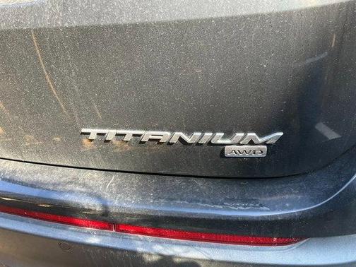 2016 Ford Edge Titanium