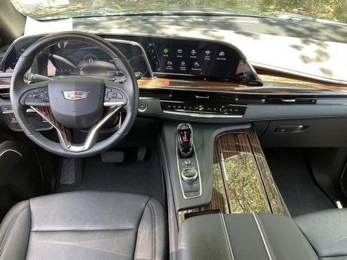 2024 Cadillac Escalade Luxury