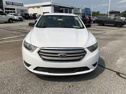 2015 Ford Taurus SE