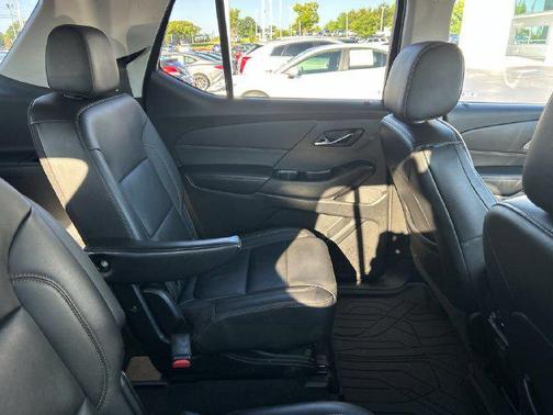 Summit White 2021 Chevrolet Traverse RS