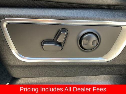 Billet Silver Metallic Clearcoat 2025 RAM 1500 Laramie