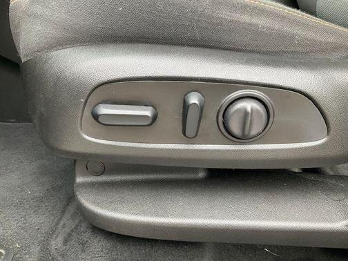 Satin Steel Metallic 2021 Chevrolet Traverse LT Cloth