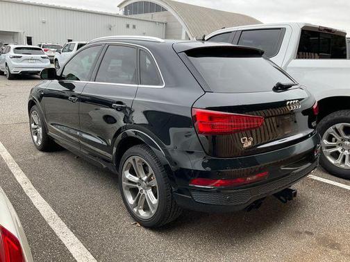 Mythos Black Metallic 2016 Audi Q3 2.0T Premium Plus