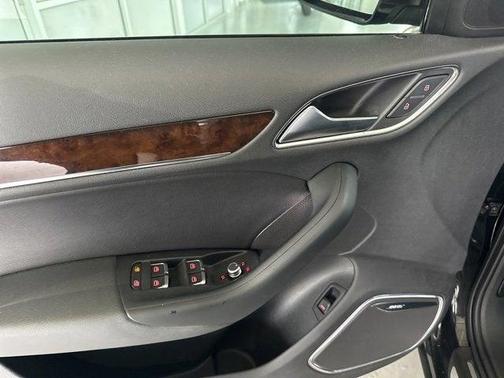 2016 Audi Q3 2.0T Premium Plus