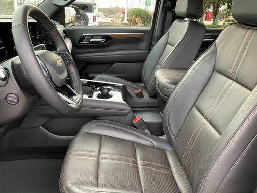 2025 Chevrolet Tahoe 4WD High Country