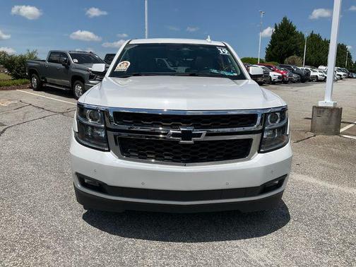 Iridescent Pearl Tricoat 2019 Chevrolet Tahoe LT