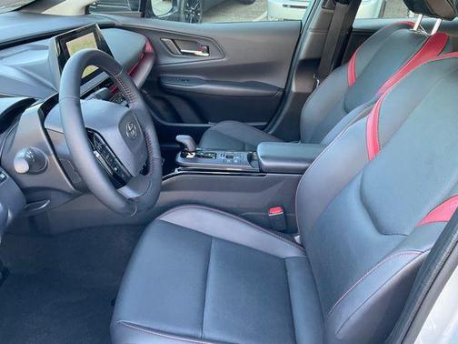 Cutting Edge 2025 Toyota Prius Plug-In Hybrid XSE