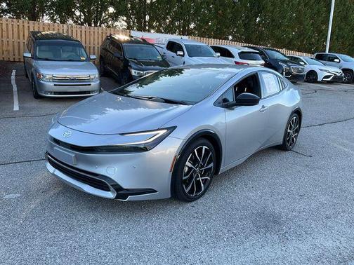 Cutting Edge 2025 Toyota Prius Plug-In Hybrid XSE