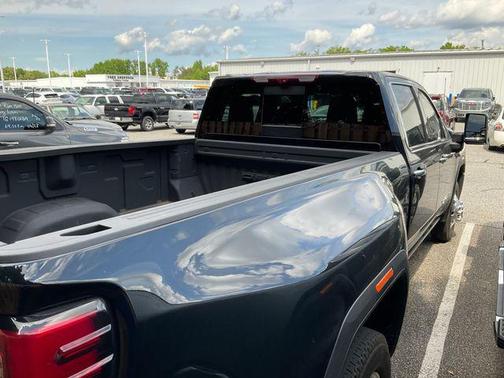 Onyx Black 2024 GMC Sierra 3500 Denali