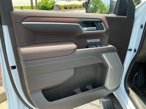 Glacier White Tricoat 2026 GMC Sierra 1500 Denali