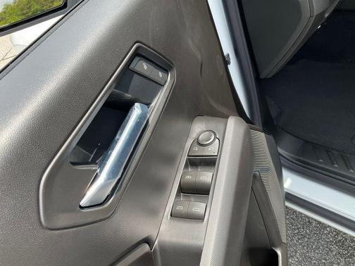 Summit White 2026 GMC Canyon Elevation