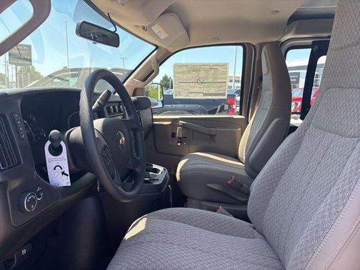 Summit White 2026 Chevrolet Express 2500 Work Van