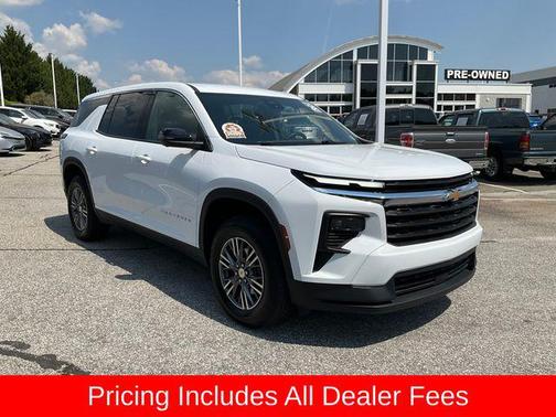 Summit White 2024 Chevrolet Traverse LS