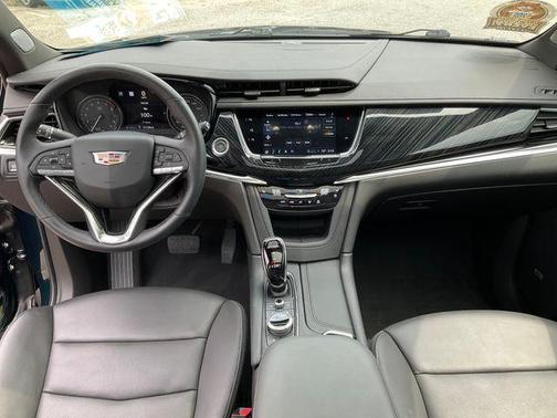 Emerald Lake Metallic 2025 Cadillac XT6 Premium Luxury AWD