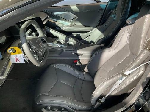 2026 Chevrolet Corvette Stingray w/2LT