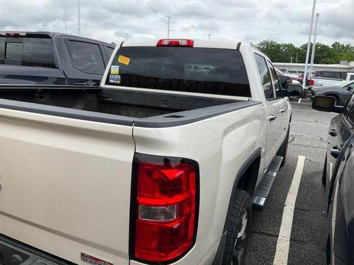 White Diamond Tricoat 2014 GMC Sierra 1500 SLT