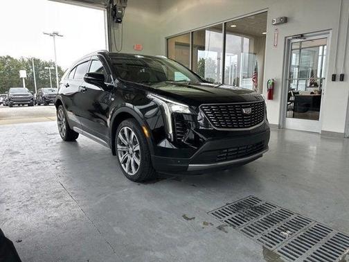 Stellar Black Metallic 2023 Cadillac XT4 Premium Luxury