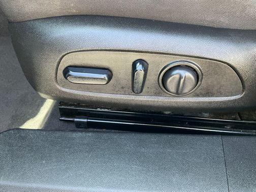 Summit White 2018 Chevrolet Malibu LT