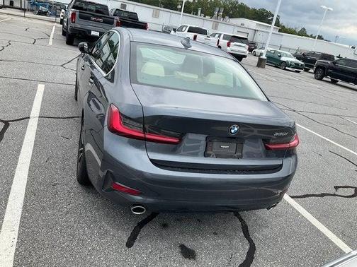 2022 BMW 330 330i
