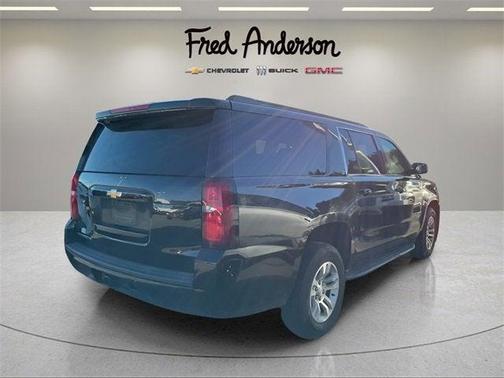 2017 Chevrolet Suburban LT