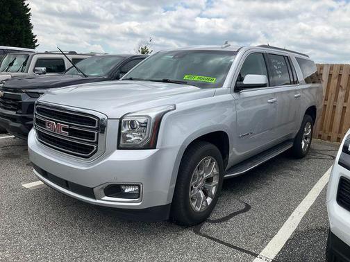 Quicksilver Metallic 2017 GMC Yukon XL SLT