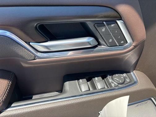 Summit White 2026 GMC Sierra 2500 Denali