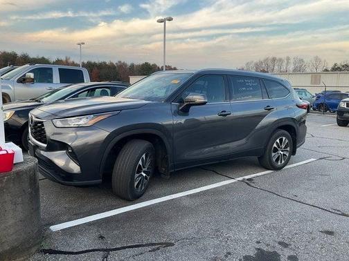 2020 Toyota Highlander XLE