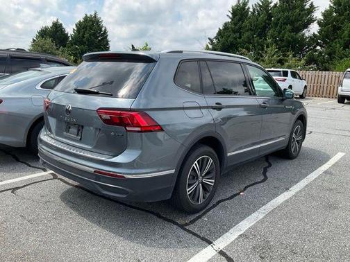 Platinum Gray Metallic 2024 Volkswagen Tiguan 2.0T Wolfsburg Edition