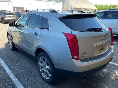 Silver Coast Metallic 2016 Cadillac SRX Premium Collection