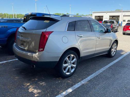 Silver Coast Metallic 2016 Cadillac SRX Premium Collection