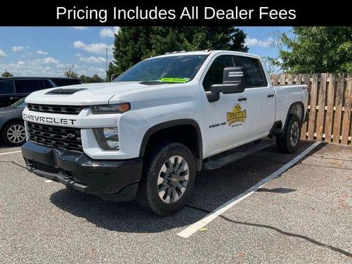 Summit White 2022 Chevrolet Silverado 2500 Custom