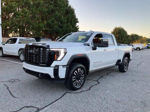White Frost Tricoat 2025 GMC Sierra 2500 Denali Ultimate