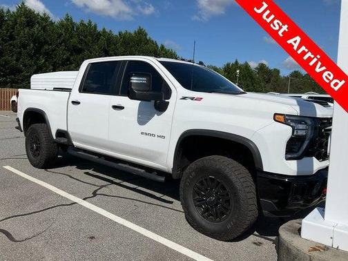 2025 Chevrolet Silverado 2500 4WD Crew Cab Standard Bed ZR2