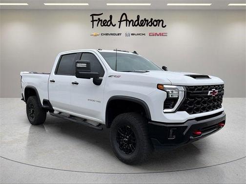 2025 Chevrolet Silverado 2500 4WD Crew Cab Standard Bed ZR2