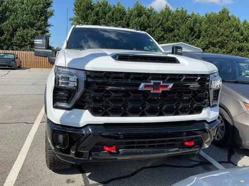 2025 Chevrolet Silverado 2500 4WD Crew Cab Standard Bed ZR2