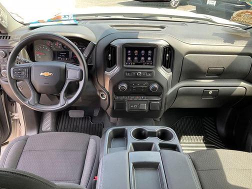 White Sands 2026 Chevrolet Silverado 1500 Custom