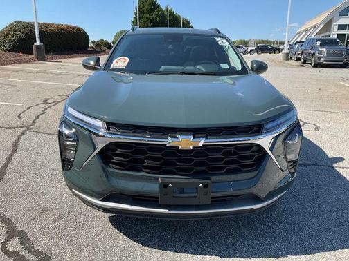 Cypress Gray 2025 Chevrolet Trax LT
