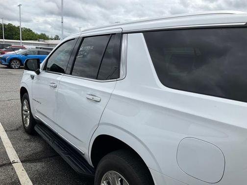 Summit White 2023 GMC Yukon Denali