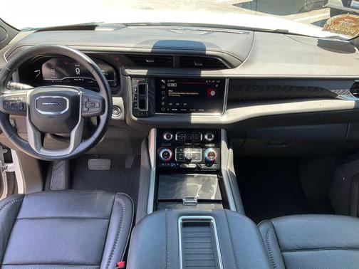 Summit White 2023 GMC Yukon Denali