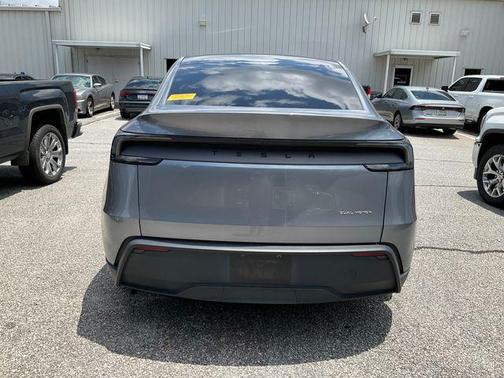 Quicksilver 2026 Tesla Model Y All-Wheel Drive