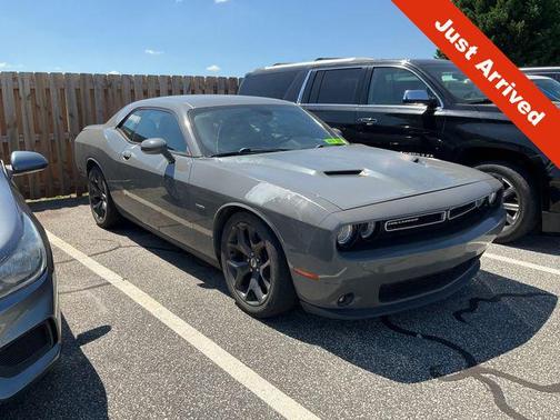 Destroyer Gray Clearcoat 2017 Dodge Challenger R/T