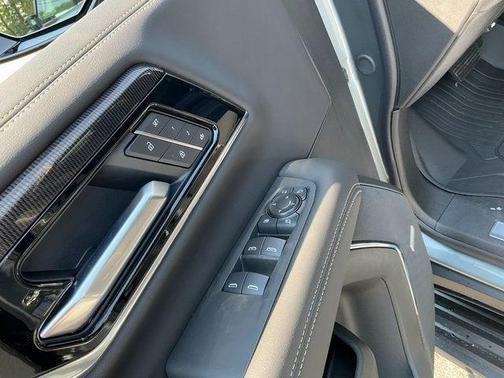 2025 GMC Yukon XL 2WD Elevation