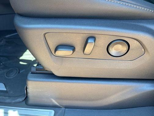 Summit White 2026 GMC Sierra 2500 SLT