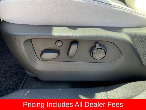 Quartz Blue Metallic 2026 Buick Envision Avenir AWD