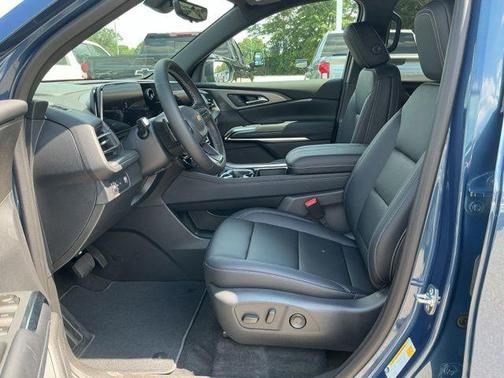 Lakeshore Blue Metallic 2026 Chevrolet Traverse LT