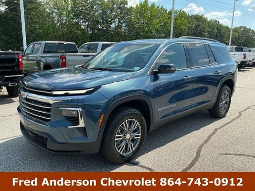 Lakeshore Blue Metallic 2026 Chevrolet Traverse LT